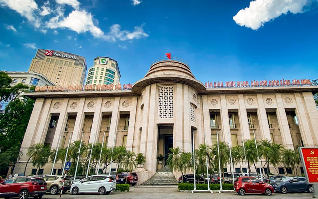 越南國家銀行與建設部召開房地產市場發展工作會議